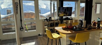 South facing, ski in ski out, apartment for 6 to 8 people