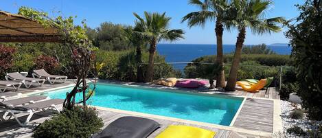 Piscine extérieure, piscine chauffée