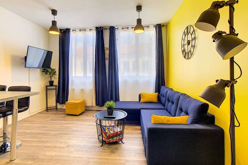 Le Chez-Soi ★Appart 4 pers.★ Hypercentre ★ Parking