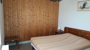 2 chambres, fer et planche à repasser, Wi-Fi