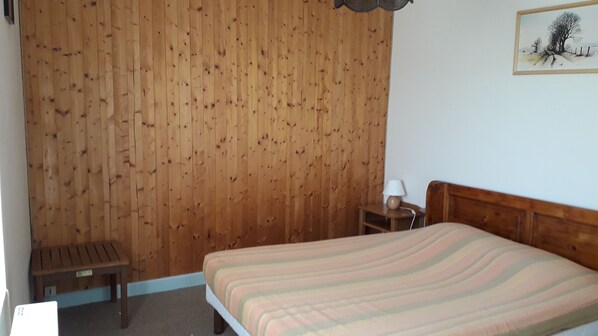 2 chambres, fer et planche à repasser, Wi-Fi