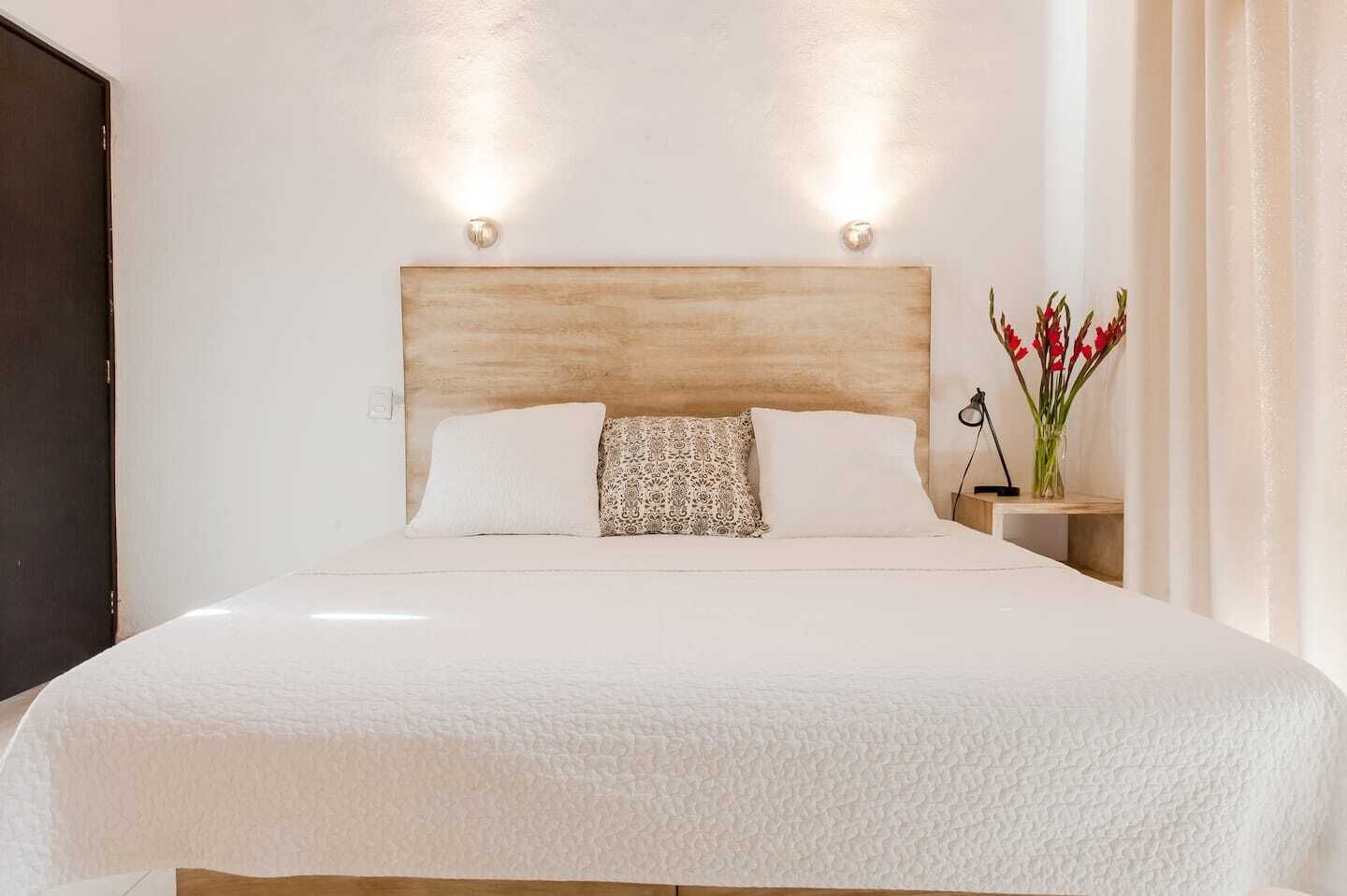 2 slaapkamers, een strijkplank/strijkijzer, reisbedje, gratis wifi