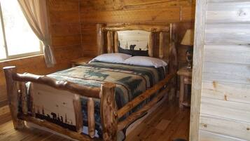 3 slaapkamers, een strijkplank/strijkijzer, wifi, beddengoed