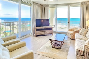Smart-tv, dvd-afspiller, bordfodbold, bordtennisbord