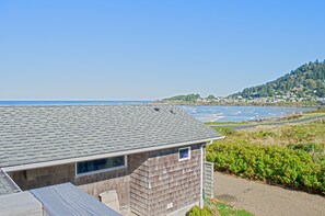 Exterior - Agate Point - Ocean / Bay front (Yachats)