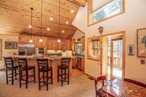 Dining - Tahoe Woods by Hauserman Rentals (Tahoe City)