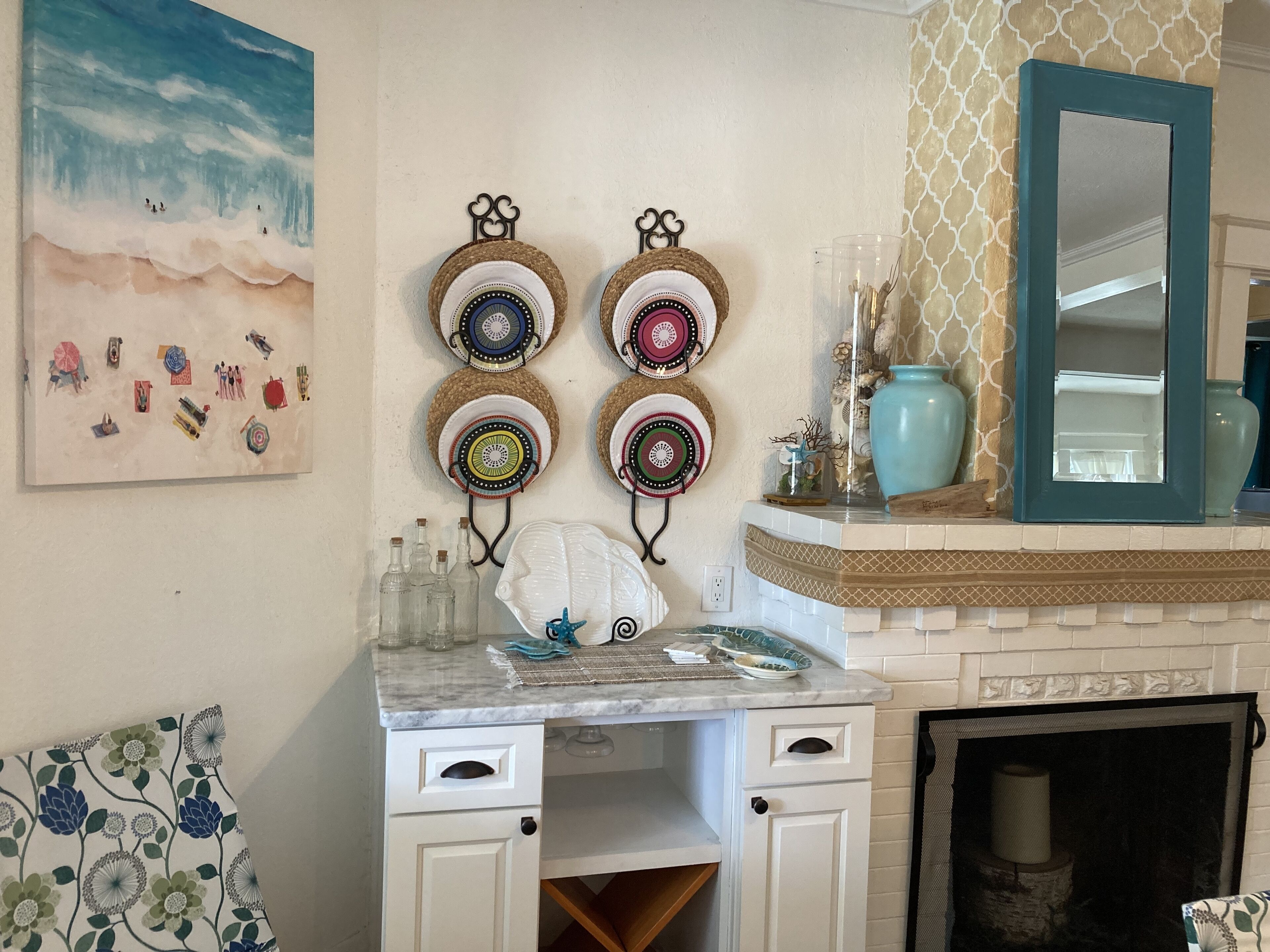 Ozona Bungalow&Guesthouse! Pet friendly, slps 8, 3 blks to Trail, brewery & eats