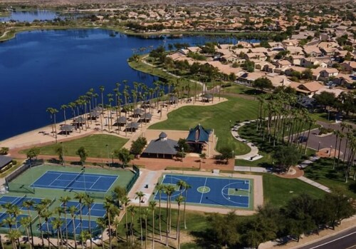 Suuri golf, vaellus, kävely ja rentoutuminen Phoenixissa.  Hyvin hoidettu kotona.