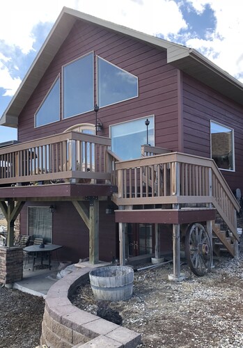 Spectacular home with lovely view!!!