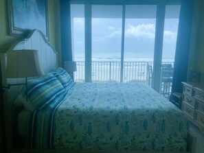 2 dormitorios, tabla de planchar con plancha, wifi gratis y ropa de cama