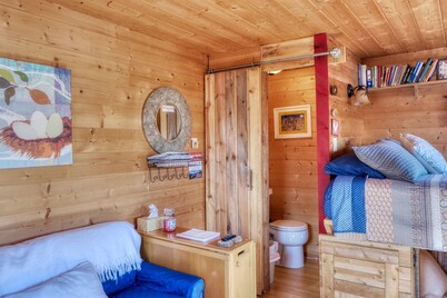 Little Moon Tiny Lake of Egypt Lakefront Cabin