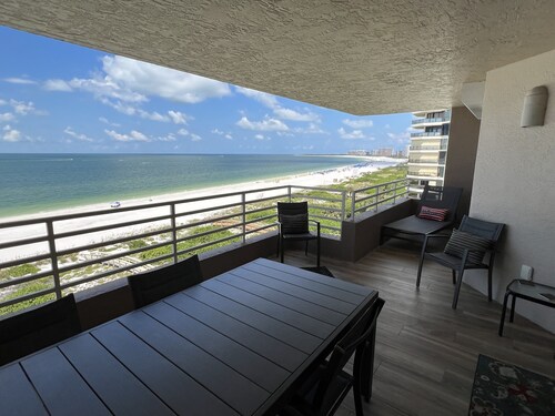 2 Bedroom, two bath 1500 SF unit with west views of sunsets
