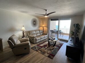 Smart TV, DVD player, stereo