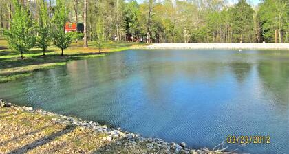 Cabin # 2, Kentucky Lake, Bass Fishing, Camden, Tn, (Nashville 1, Memphis 1.5)