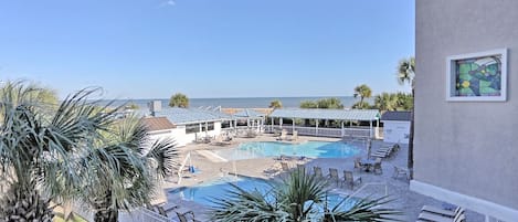 室外游泳池,恒温泳池
