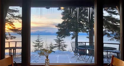 Libro de cuentos Northwoods Log Cabin en el Lago Superior, entre Lutsen y Grand Marais