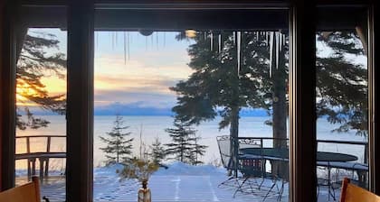 Storybook Northwoods Log Cabin on Lake Superior