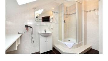 Standard Double or Twin Room | Bathroom | Shower, hair dryer