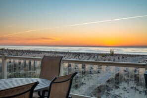 Outdoor dining - Stunning Oceanfront Home on Quiet Lane with Bay and Ocean Views. Hot tub! (Beach Haven)