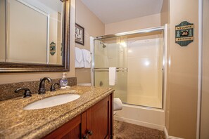 Combined shower/bathtub, hair dryer, towels - Dollar Hill II # 49 by Hauserman Rentals (Tahoe City)