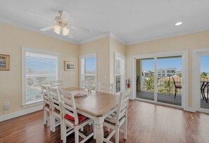 Dining - GORGEOUS BEACH VIEWS, 3 BEDROOM POOL HOME ON ANNA MARIA ISLAND (BRADENTON BEACH)