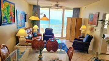 Smart TV, DVD player, table football, ping pong