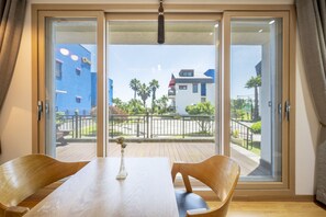 99sqm, Type A, 1st Floor (base occupancy 3, pay onsite 20000 KRW per extra person)