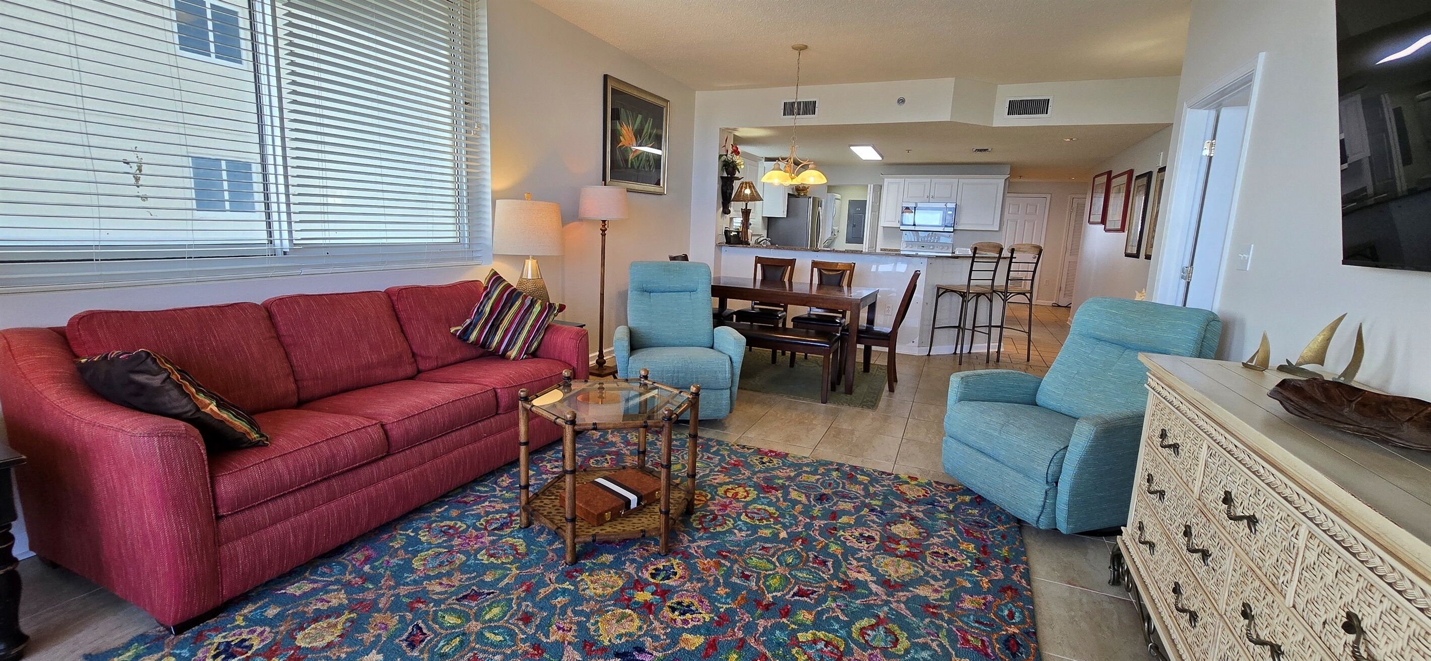 Smart TV, DVD player, table football, ping pong