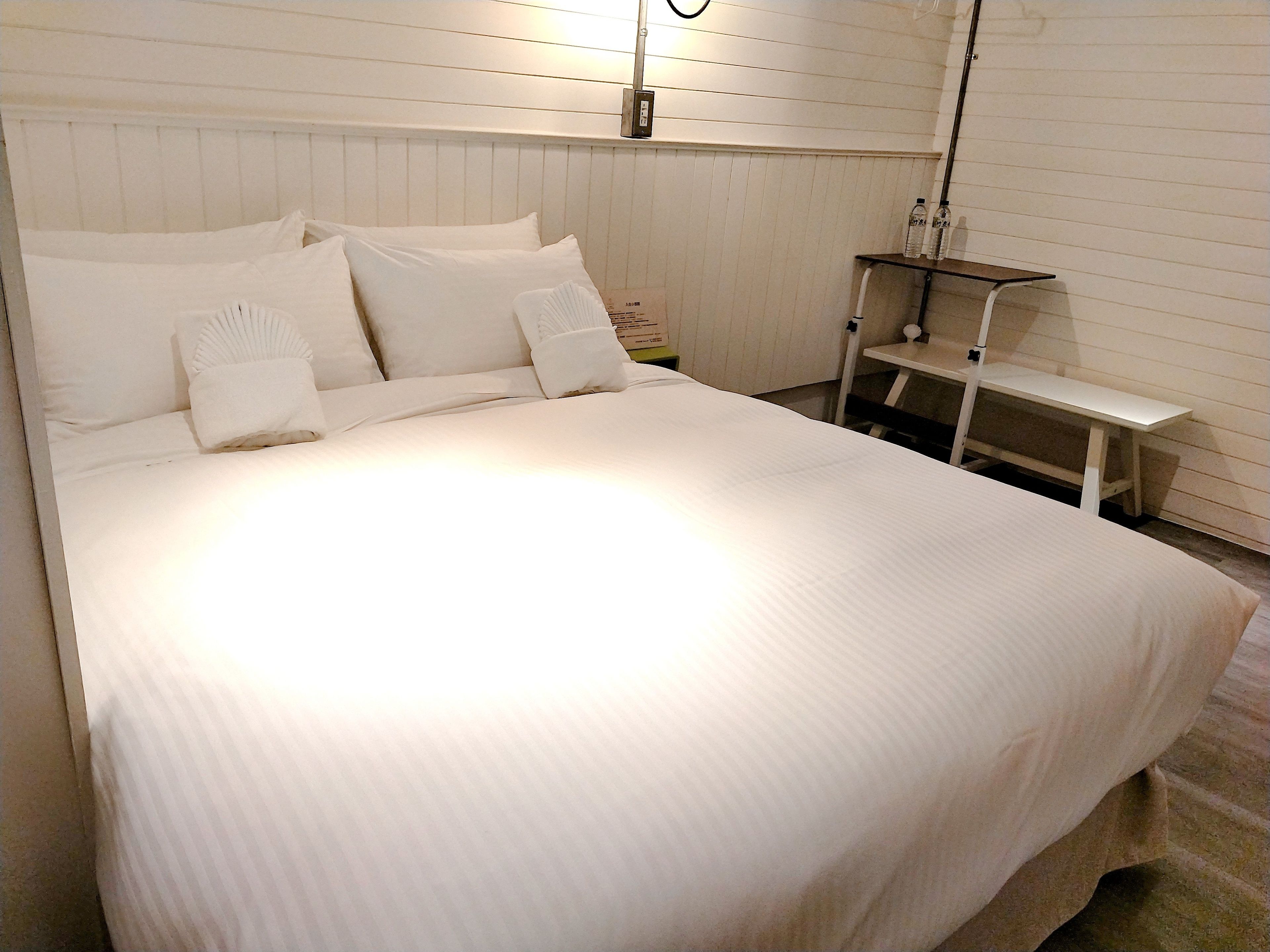 classic double room, 1 double bed | down duvets, free wifi, bed sheets