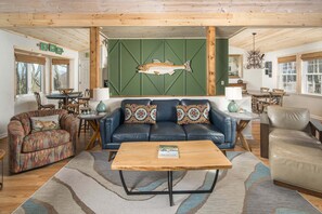 TV, fireplace, video games, DVD player - Updated Cottage Atop App Ski Mountain (Blowing Rock)