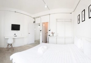 Kamar Double | Tempat tidur lipat/tambahan dan Wi-Fi gratis