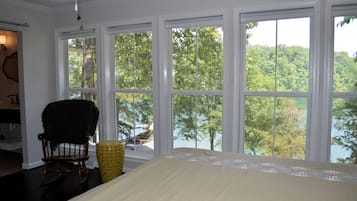 5 chambres, fer et planche Ă repasser, Wi-Fi gratuit, draps fournis