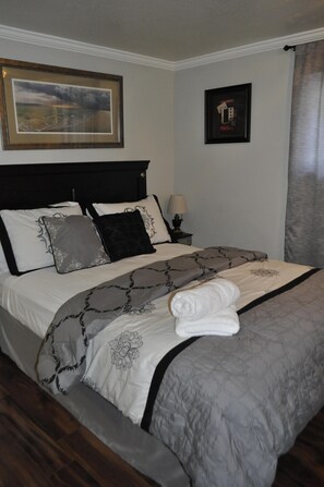 4 dormitorios, tabla de planchar con plancha, Internet y ropa de cama