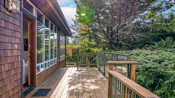 Terrace/patio - Bella Vista - Ocean View (Yachats)