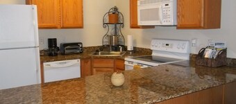 1st Flr Condo Steps from Beach. Near Keesler & Casinos