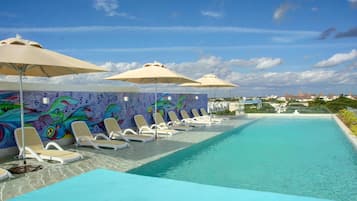 Piscina externa, piscina no terraço