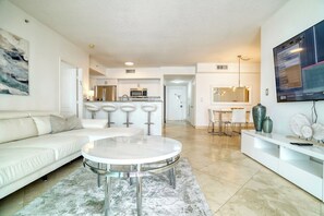 Smart TV - The Sarah Lucy Beach Condo! 2BR/2BA (Sunny Isles Beach)