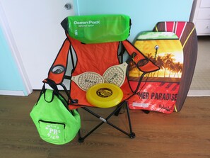 Unclassified image, 3 of 14, button