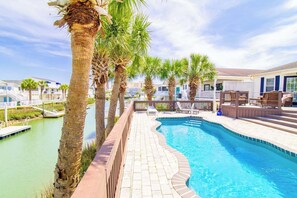 Uklassifisert bilde, 2 av 48, knapp