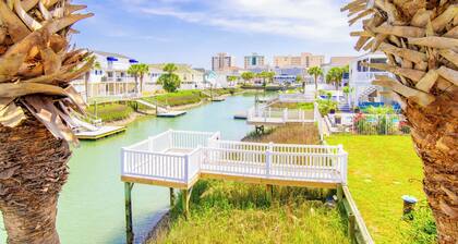 Decked Out Ocean Inlet House Private Pool Tiki Hut