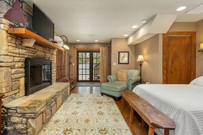 3 slaapkamers, een strijkplank/strijkijzer, wifi, beddengoed