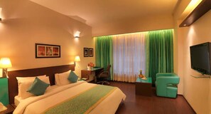 Deluxe Room, Smoking