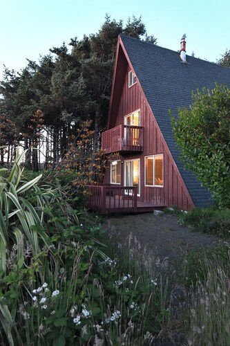 The Kite - Comfortable Yachats Home