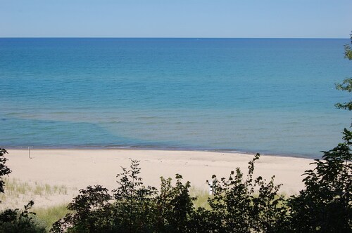 LUXURY Lakefront Property on Private Beach with Stunning Lake Views and Sunsets