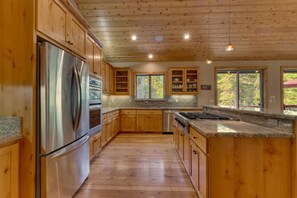 Frigorifero, macchina per tè/caffè, pentole/stoviglie/utensili