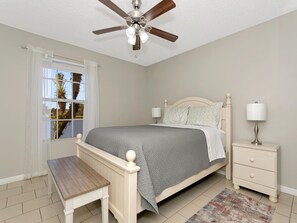 2 slaapkamers, een strijkplank/strijkijzer, gratis wifi, beddengoed