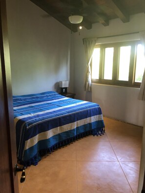 2 quartos, escrivaninha, berço de viagem, Wi-Fi de cortesia