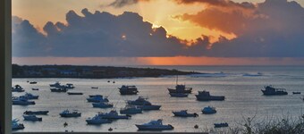 Galeodan Penthouse - Spectacular Sunsets on the Bay - Ideal for Honeymooners