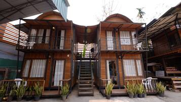 Double Room with Balcony | Free WiFi