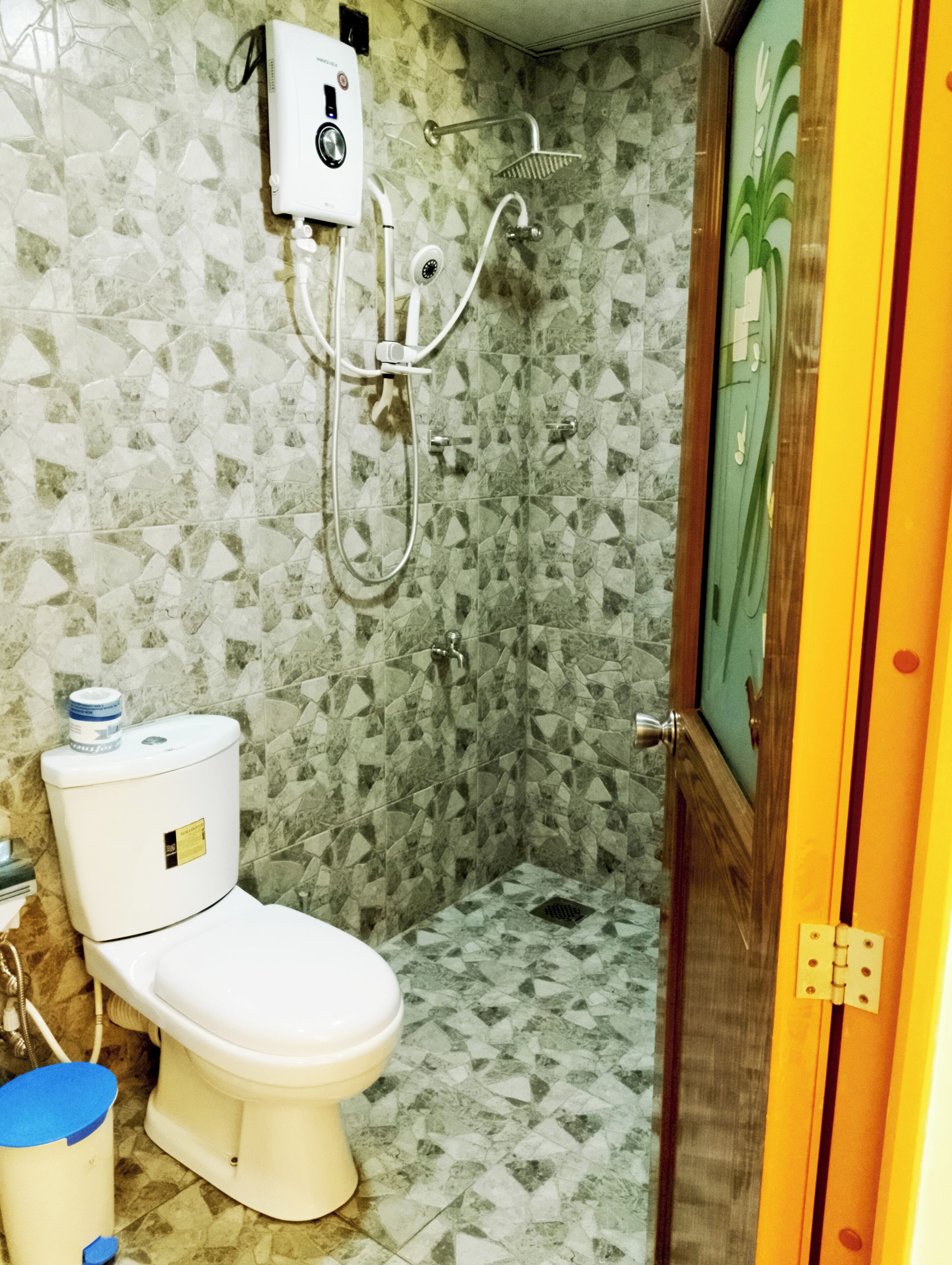 Standard Cottage, 1 Bedroom, Garden View, Garden Area | Bathroom | Shower, free toiletries, towels